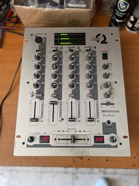Jbsystems Pro Serias Beat 4 mkii DJ-Mixer használt de jó állapotban
