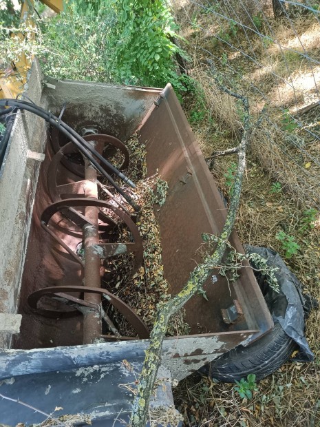 Jcb 3cx + betonkever kanl