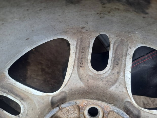 Jeep Cherokee gyári felnik eladó 4db.