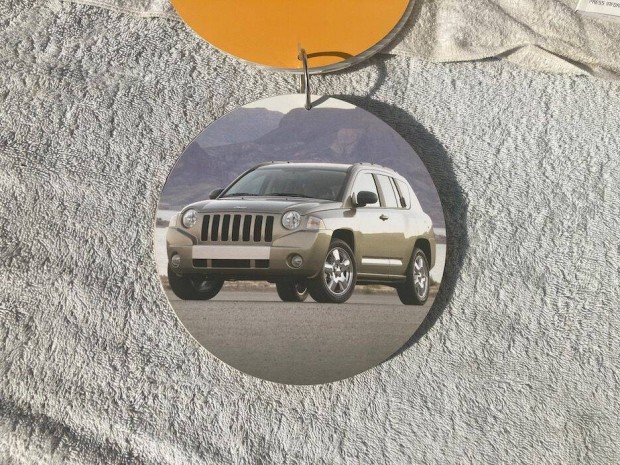 Jeep Compas egyedi prospektus + CD