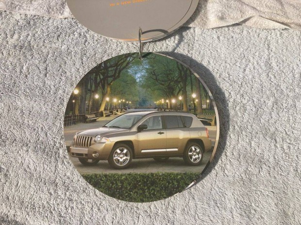Jeep Compas egyedi prospektus + CD