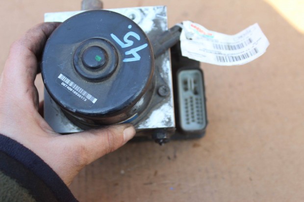 Jeep Grand Cherokee 1997 5.9 ABS kocka P052009240AB (45)