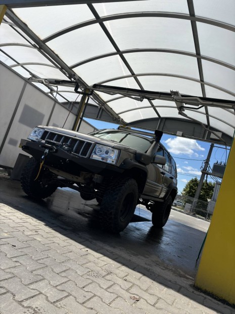 Jeep Grand Cherokee 5.9 V8 limited automata - személyautóra cserélném