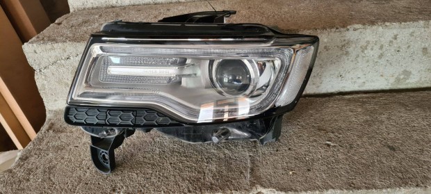 Jeep Grand Cherokee bal els lmpa 2014-es