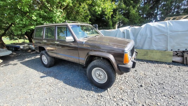 Jeep Wagoneer 4.0 Benzines klms 