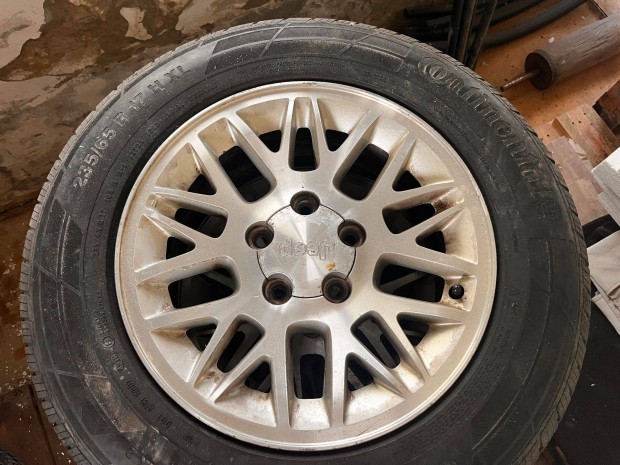 Jeep felni 17' (Grand Cherokee WJ/WG) gumikkal vagy magában