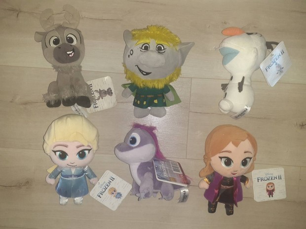 Jgvarzs plss figurk, j