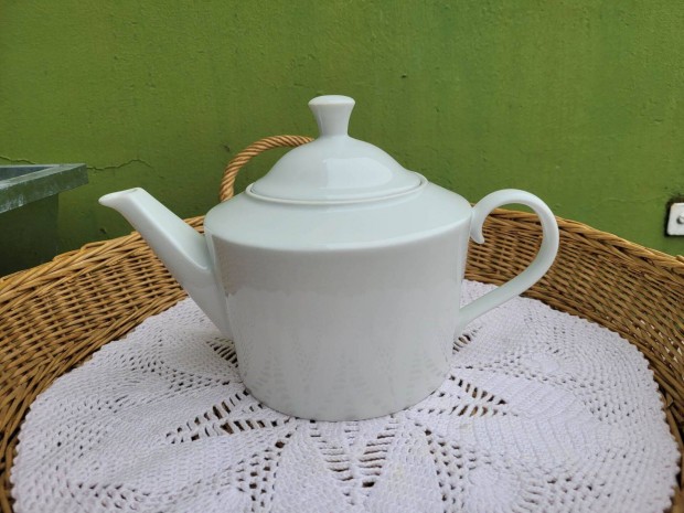 Jelzés nélküli design fehér porcelán teás kanna