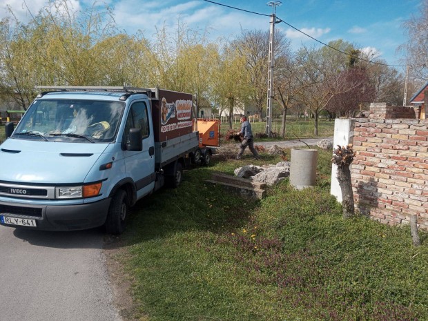 Jensen A530 ipari gdarl s Iveco Daily kisteheraut
