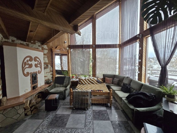 J� �llapotban! - ELAD� CSAL�DI H�Z FONY�D