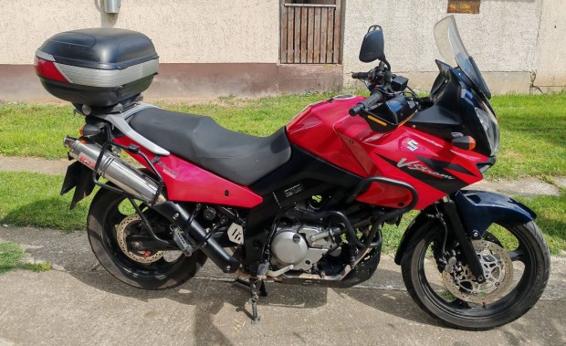 Jó állapotban lévő Suzuki DL-650 motor eladó