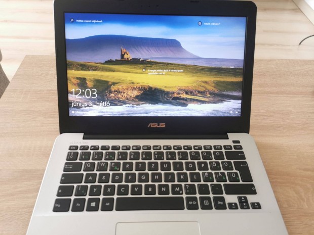 J llapot Asus laptop