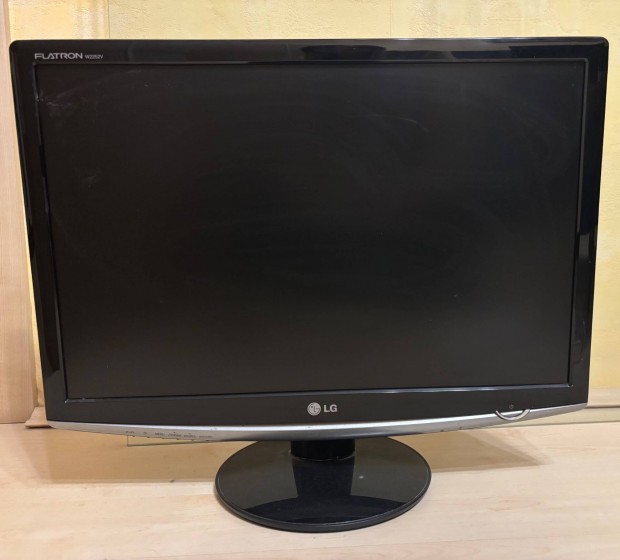 J llapot LG LCD monitor
