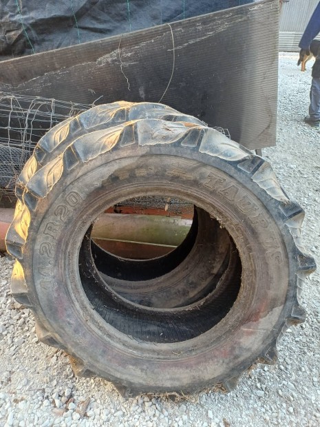 J� �llapot� MTZ gumik.