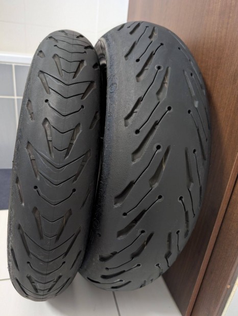 J llapot Michelin Road 5 abroncsok (120/70ZR17 + 180/55ZR17) 8300 k