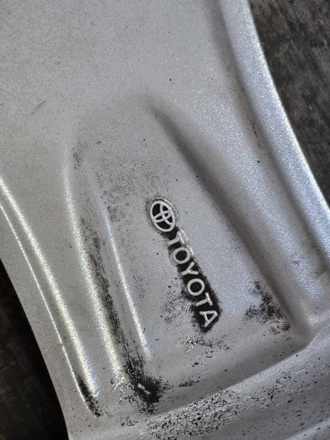 J llapot, eredeti Toyota gyri felnik 6.5J16H2