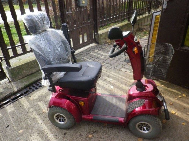 J llapot, zemkpes ngykerek rokkant kocsi (moped) elad!