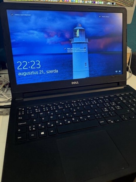 J llapot hasznlt Dell 15" notebook i7, 256GB SSD, 8GB RAM