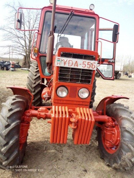 J llapot oldalt vlts nagy mszerfalas 82-es MTZ traktor