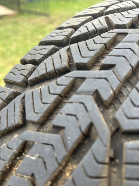 J llapot tligumi garnitra elad