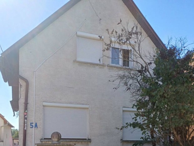 J� �r-�rt�k ar�ny! J� helyen, k�zponthoz k�zel, k�tgener�ci�s ...