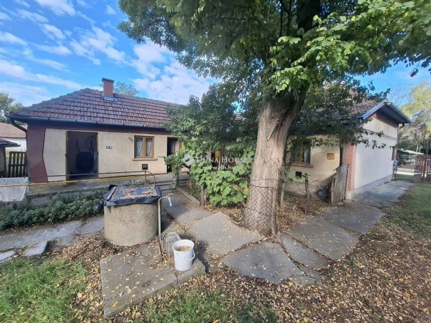 J� szerkezet� K�d�r-kocka vezet�kes g�zzal