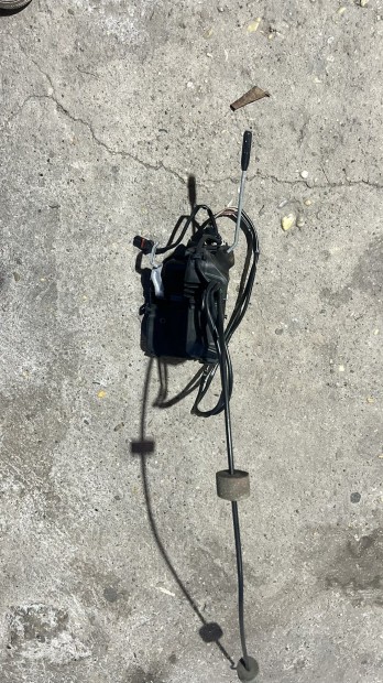 Jobb ajt� z�r A2097200235 elad�