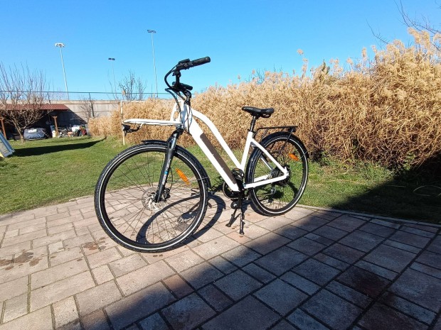 Johannson 28"-os rásegítős elektromos kerékpár bicikli újszerű állapot