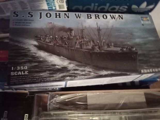 John Brown 1/350 Trumpeter 