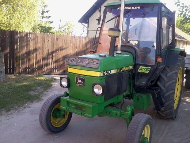 John Deere 3010 típusú traktor