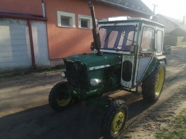 John Deere 3010 típusú traktor