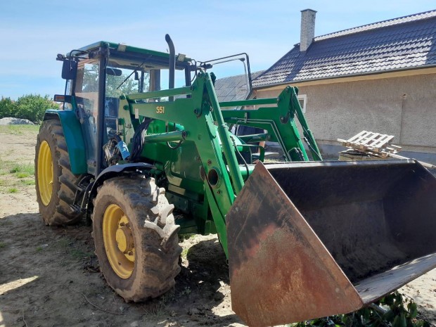 John Deere 3410