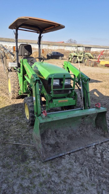 John Deere 4115 rakodgp kistraktor 