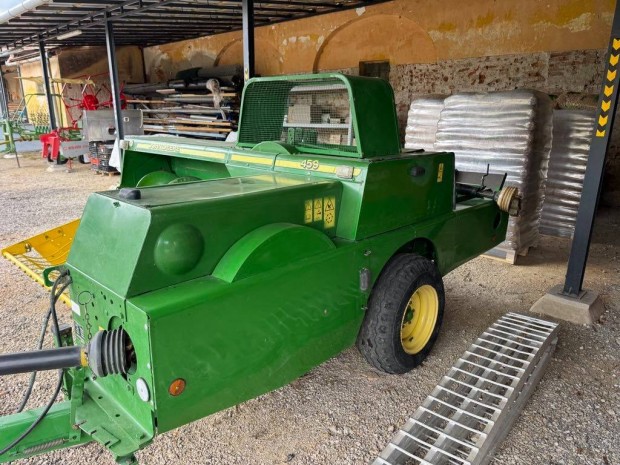 John Deere 459 kiskocka b�l�z�