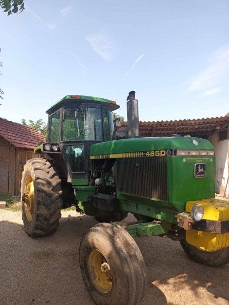 John Deere 4650