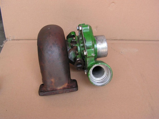John Deere 4650, 4630 feljtott turb AR101788, RE19785