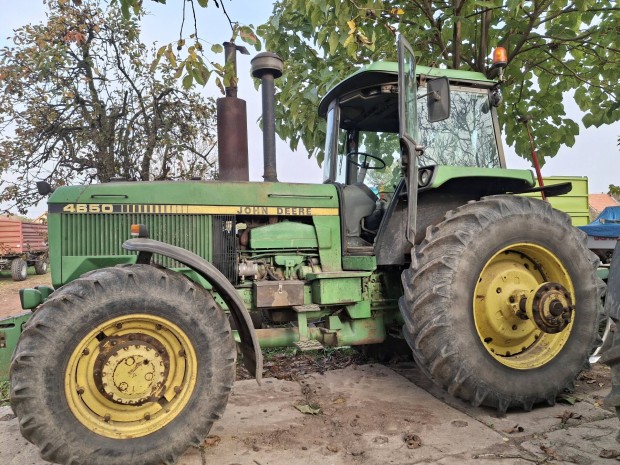 John Deere 4650 traktor