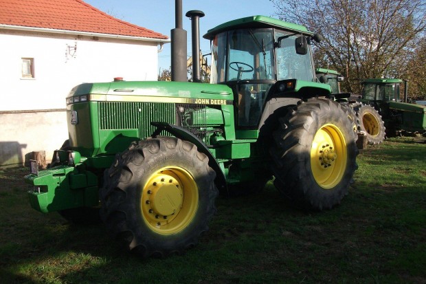 John Deere 4955 - s traktor elad!