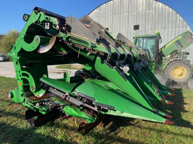 John Deere 608C csukható adapter