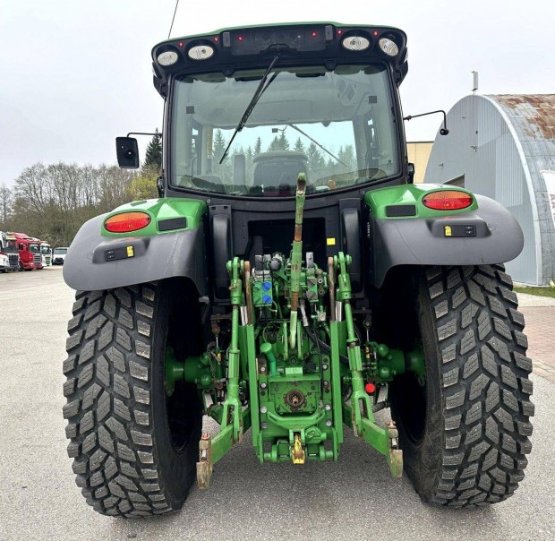 John Deere 6125R Trima +3.1p homlokrakodóval