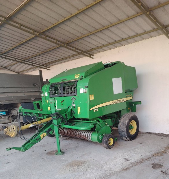 John Deere 623 Multicrop b�l�z� 2014-es �vj�rat