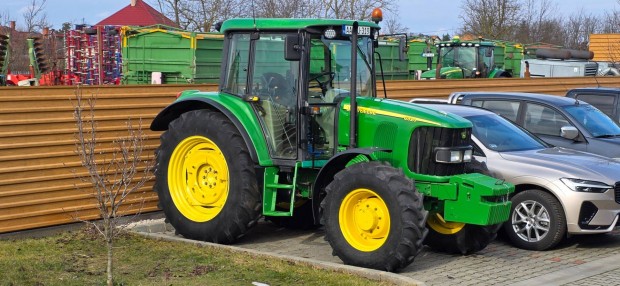 John Deere 6320 SE, Powrquad 16/16 v�lt�, 40 km/h, fix els� h�d, 1+2 k