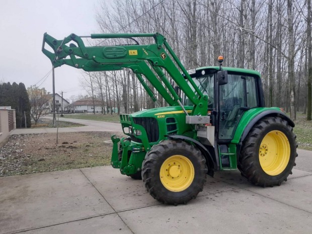John Deere 6330