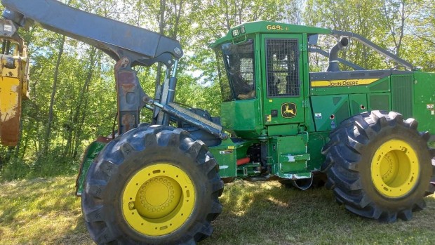 John Deere 648 II forwarder