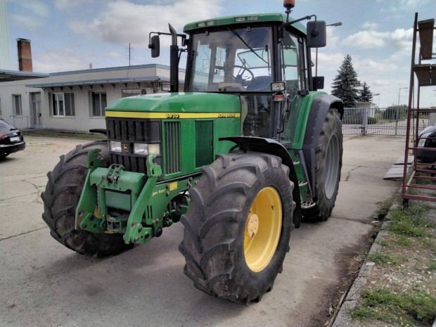 John Deere 6810 Prmium traktor