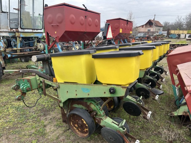 John Deere 6 soros szemenknti vetgp