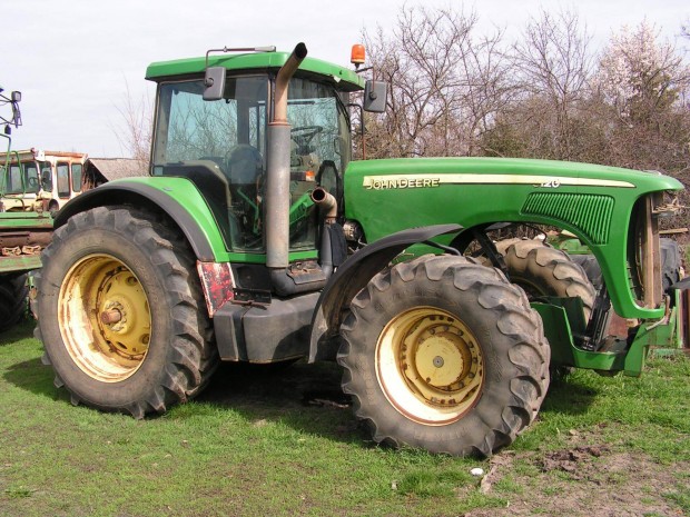 John Deere 8120 motorhib�s traktor alkatr�szek