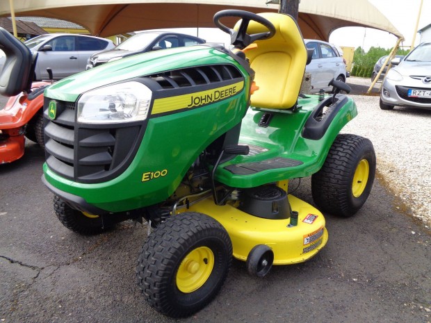 John Deere E100 USA 17.5 LE fűnyírótraktor fűnyíró traktor