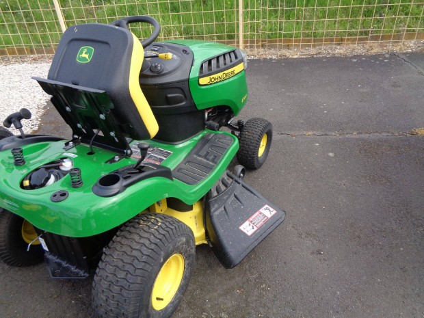 John Deere E100 USA 17.5 LE fűnyírótraktor fűnyíró traktor