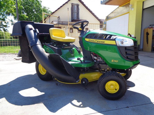 John Deere E110 USA 19 LE fűnyírótraktor fűnyíró traktor